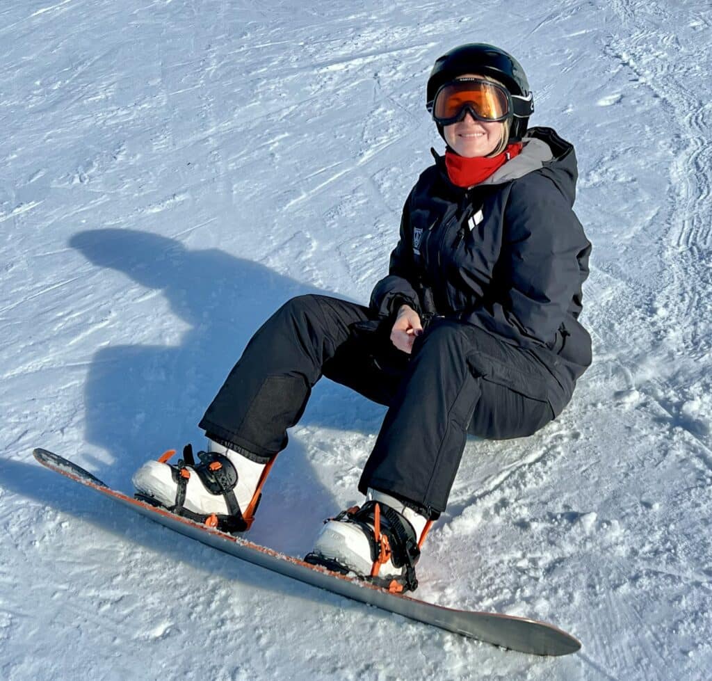 Mikaylah Cloutier Snowboarding